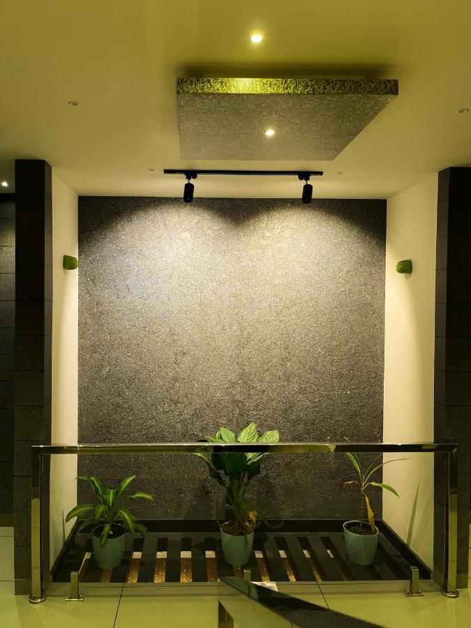 Bbc Luxury Apartments Perintalmanna Exterior photo