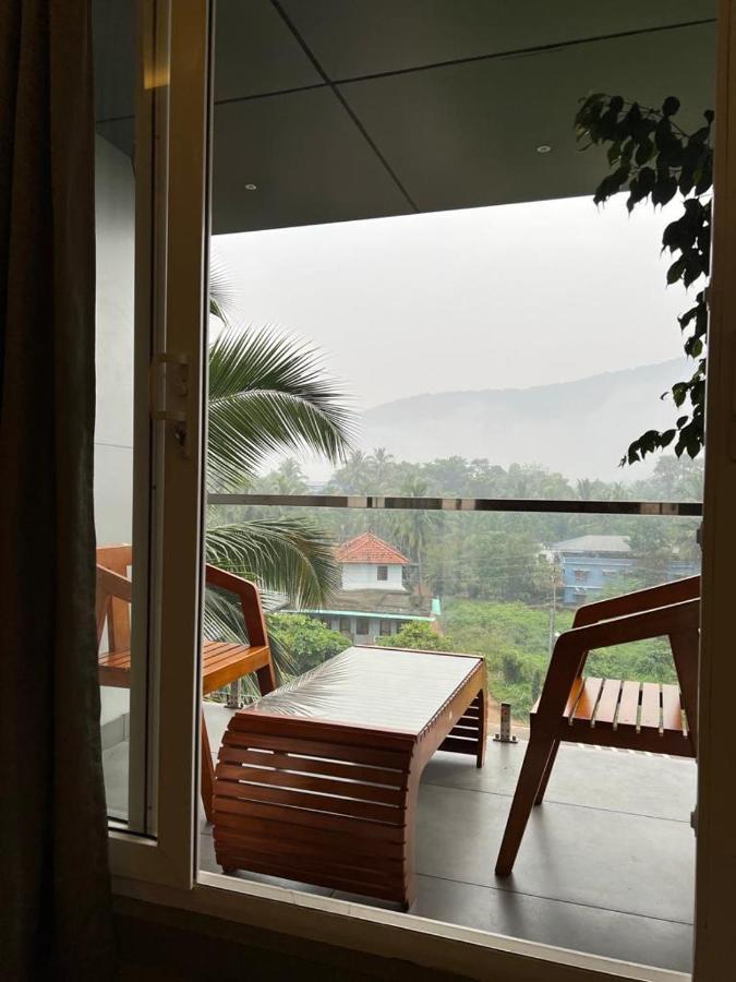 Bbc Luxury Apartments Perintalmanna Exterior photo